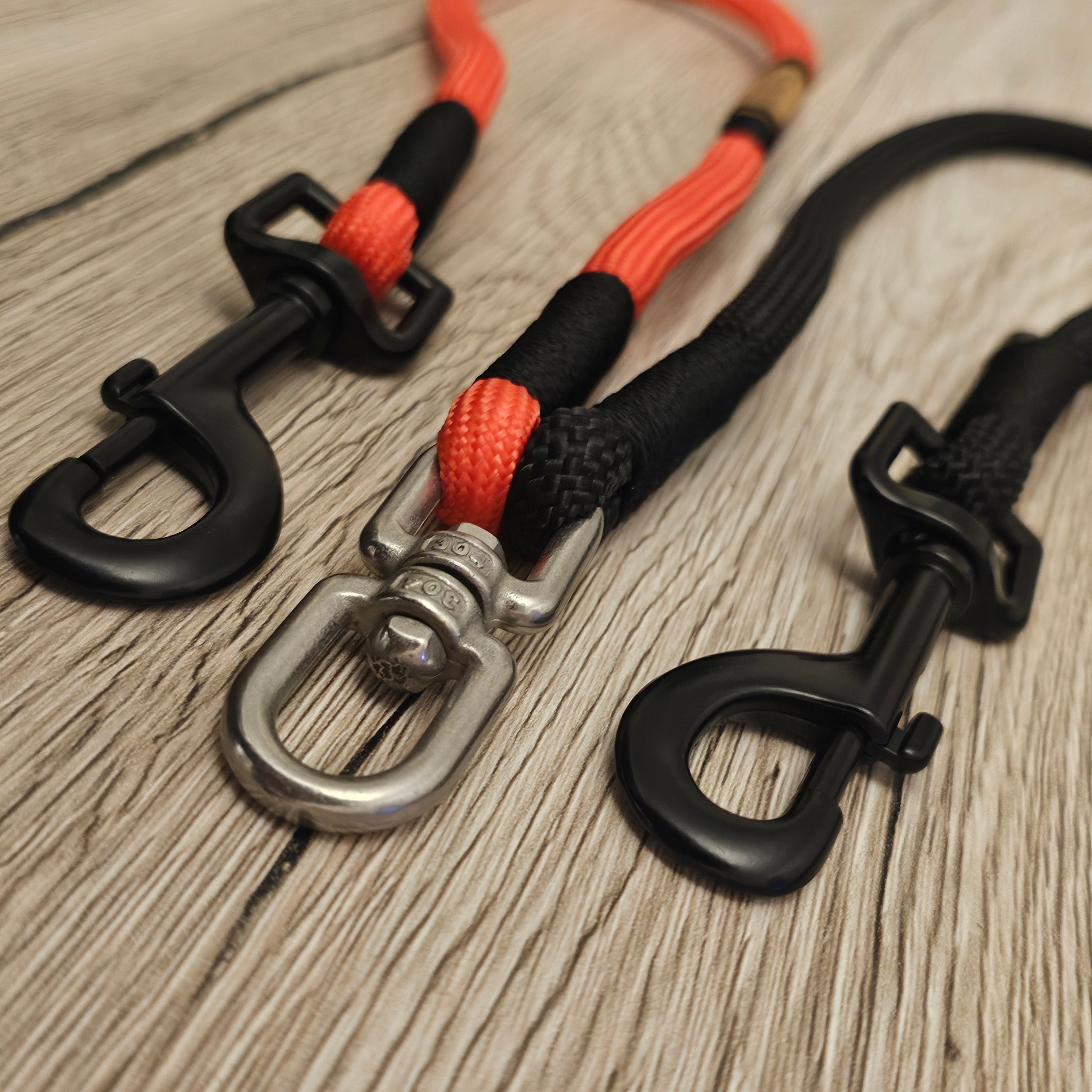 "Explore More" Doppelleine, Leinenadapter, Farbauswahl